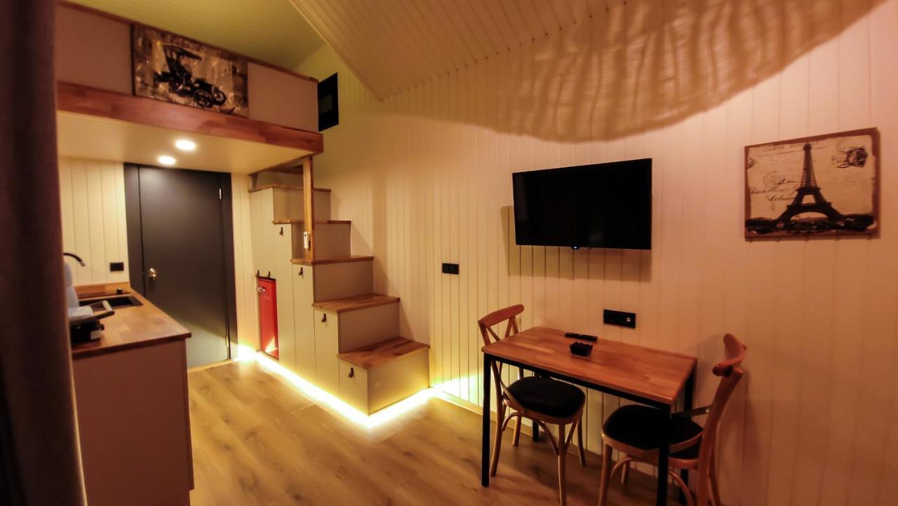 Ten Tiny House ซาพานจา ภายนอก รูปภาพ