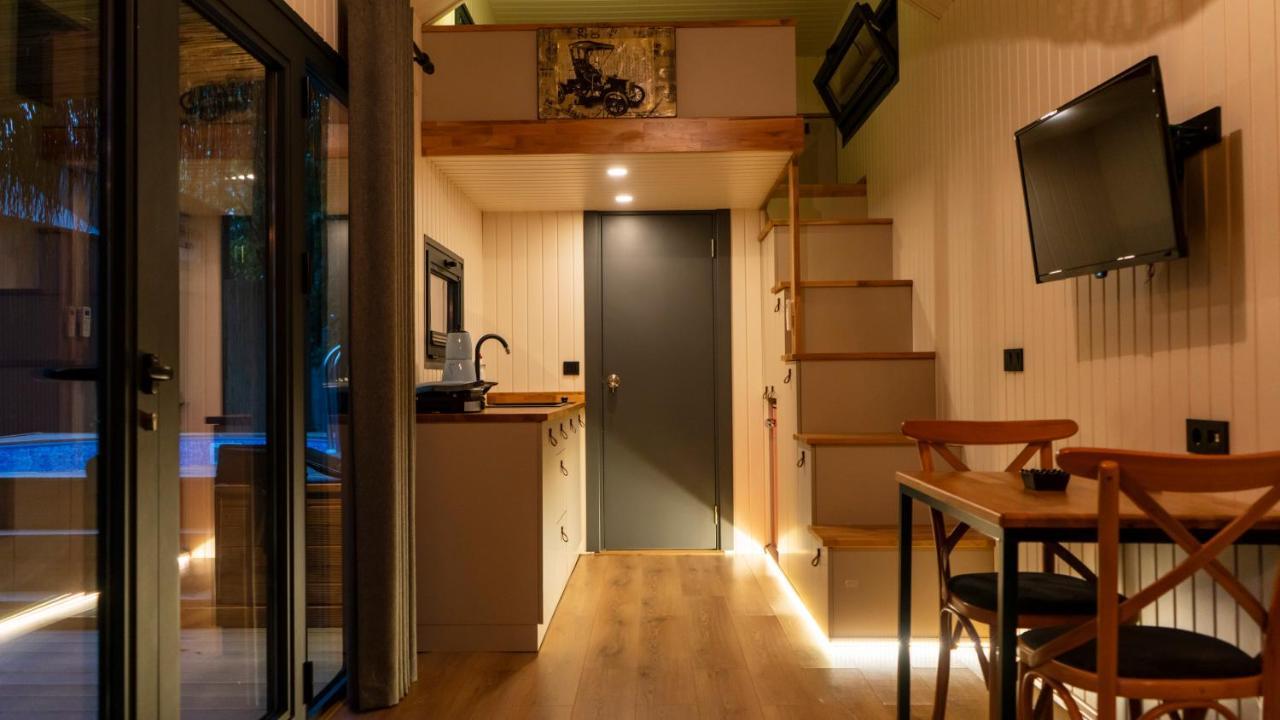 Ten Tiny House ซาพานจา ภายนอก รูปภาพ